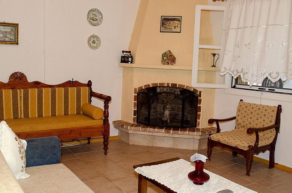 The Pine Trees Aparthotel Agnontas Exterior photo